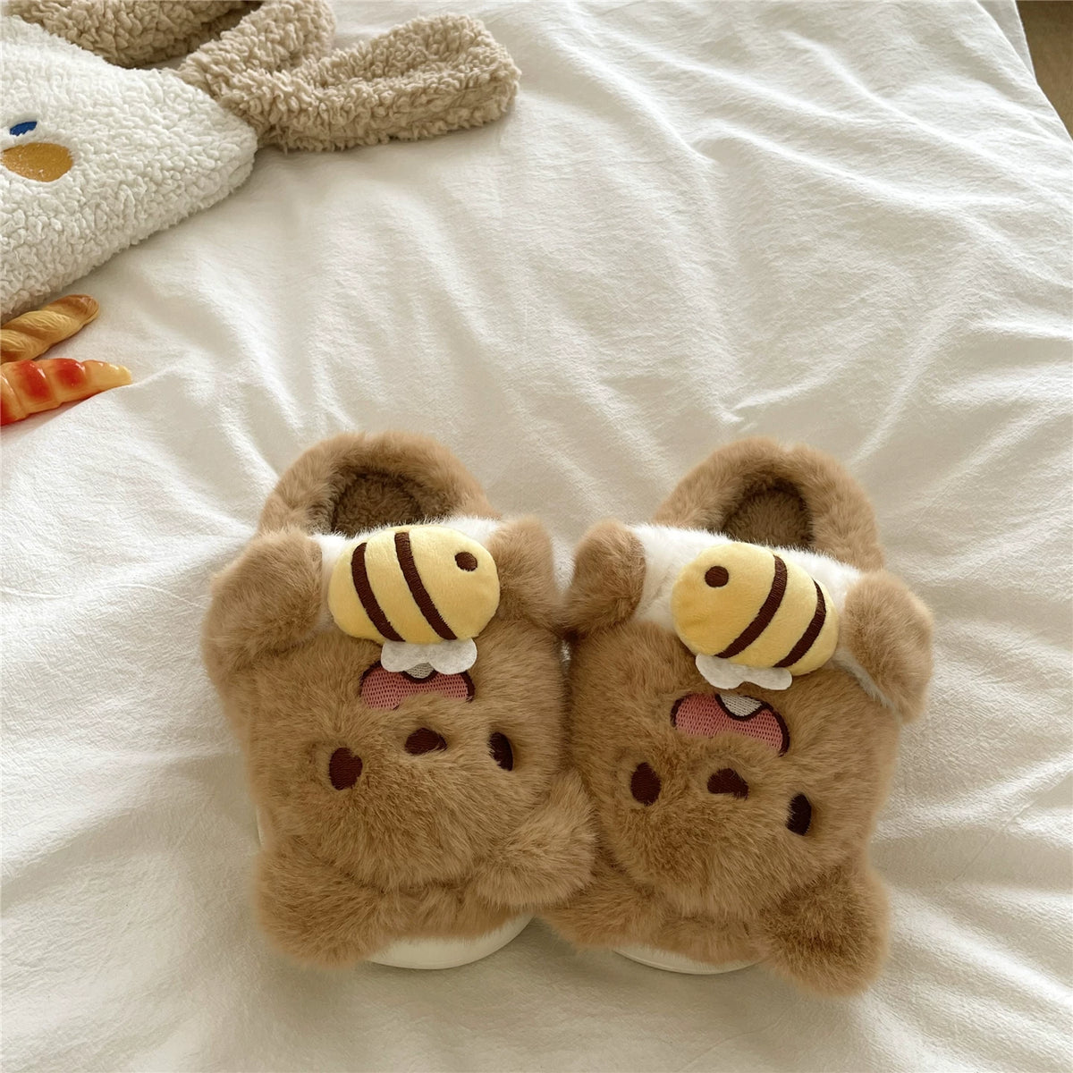 RIVORAE – Honey Bear Slippers