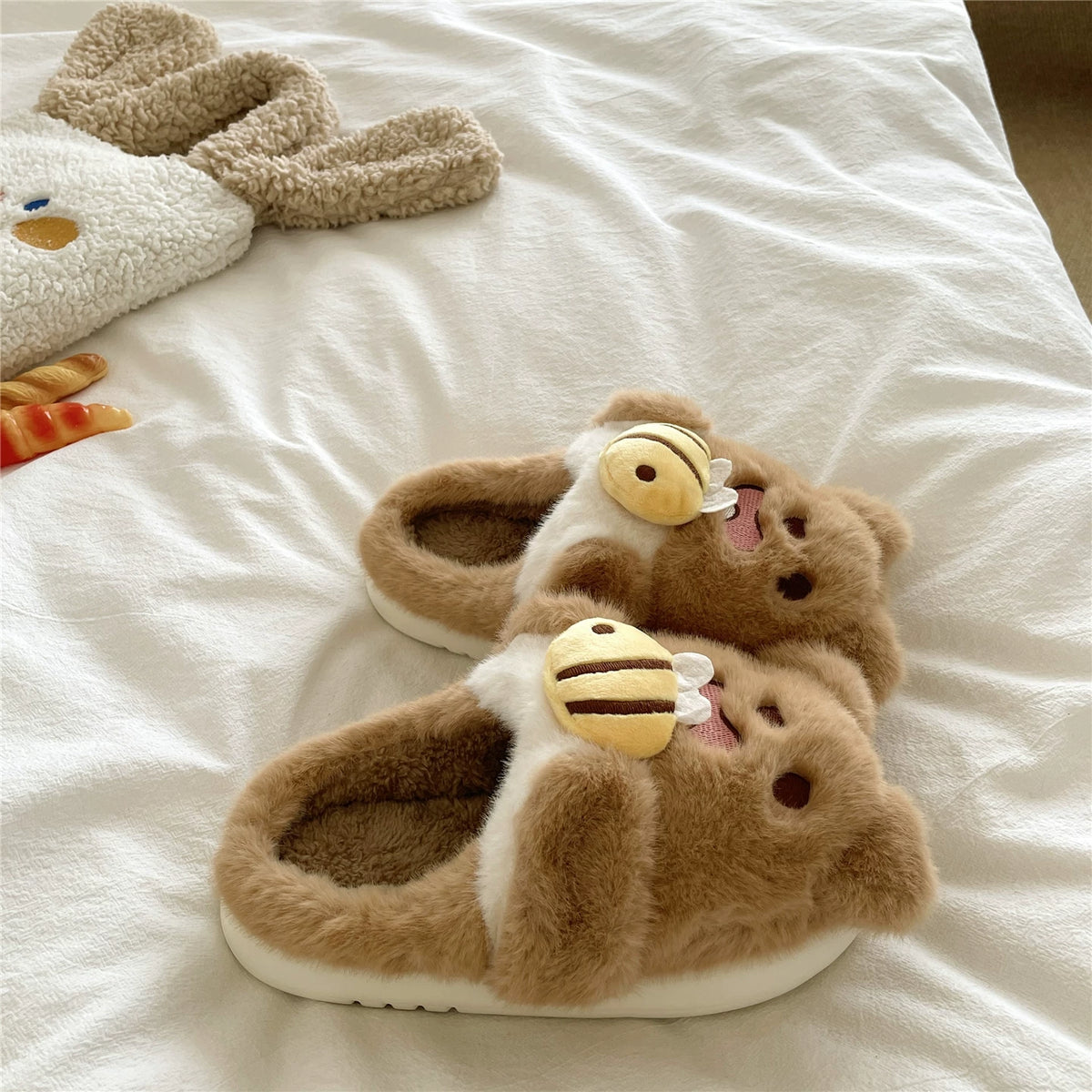 RIVORAE – Honey Bear Slippers