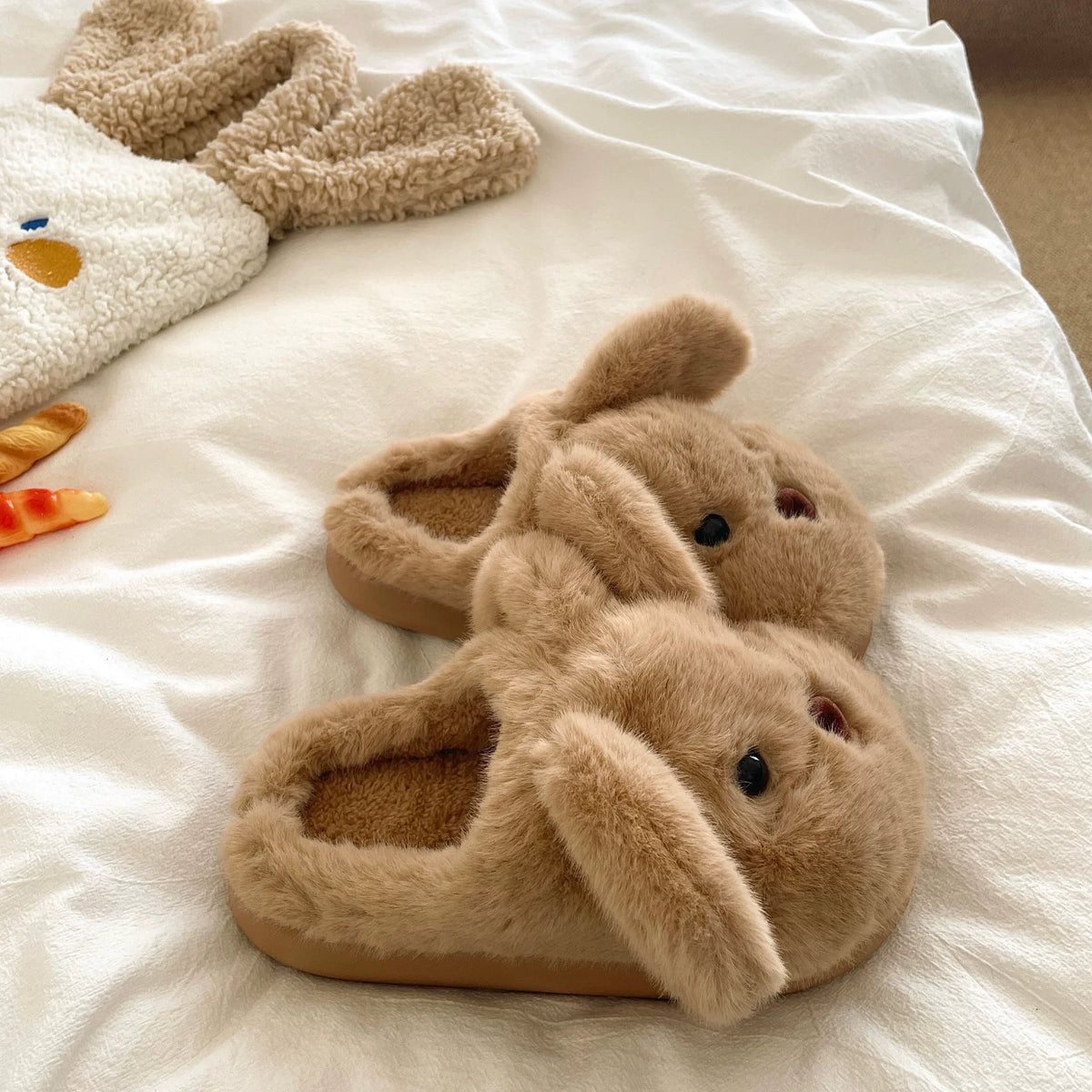 RIVORAE – Fluffy Bunny Hausschuhe